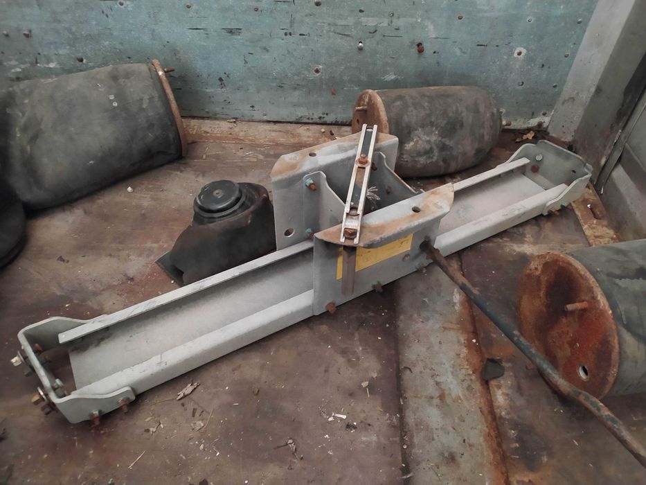 Winda wciągarka wieszak koło zapasowe koła zapasowego Schmitz oryginał