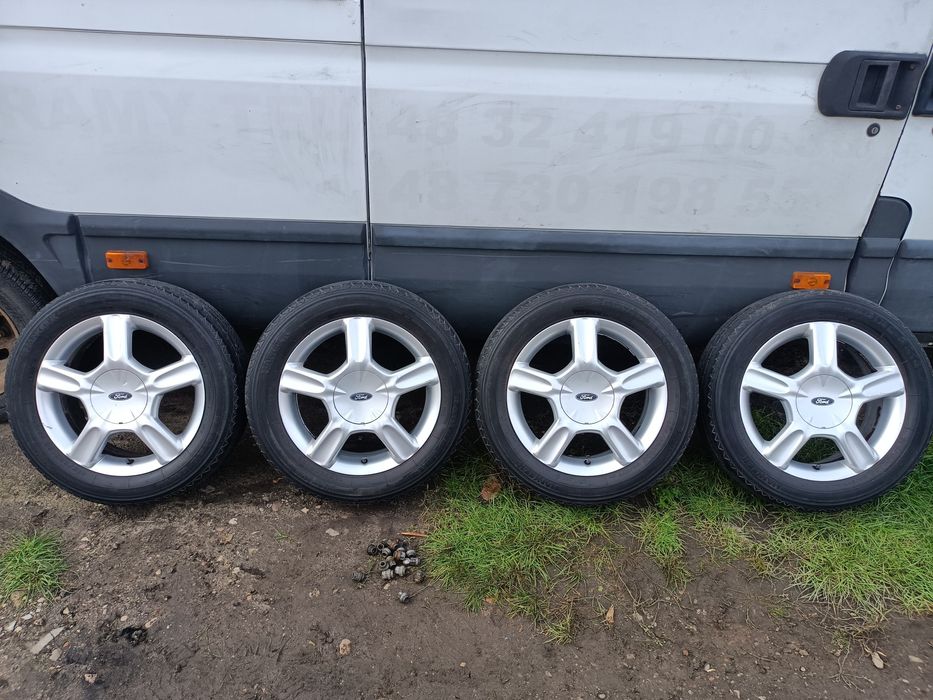 Felgi z oponami 195/60R16 Ford Focus Fiesta + nakrętki 4x108