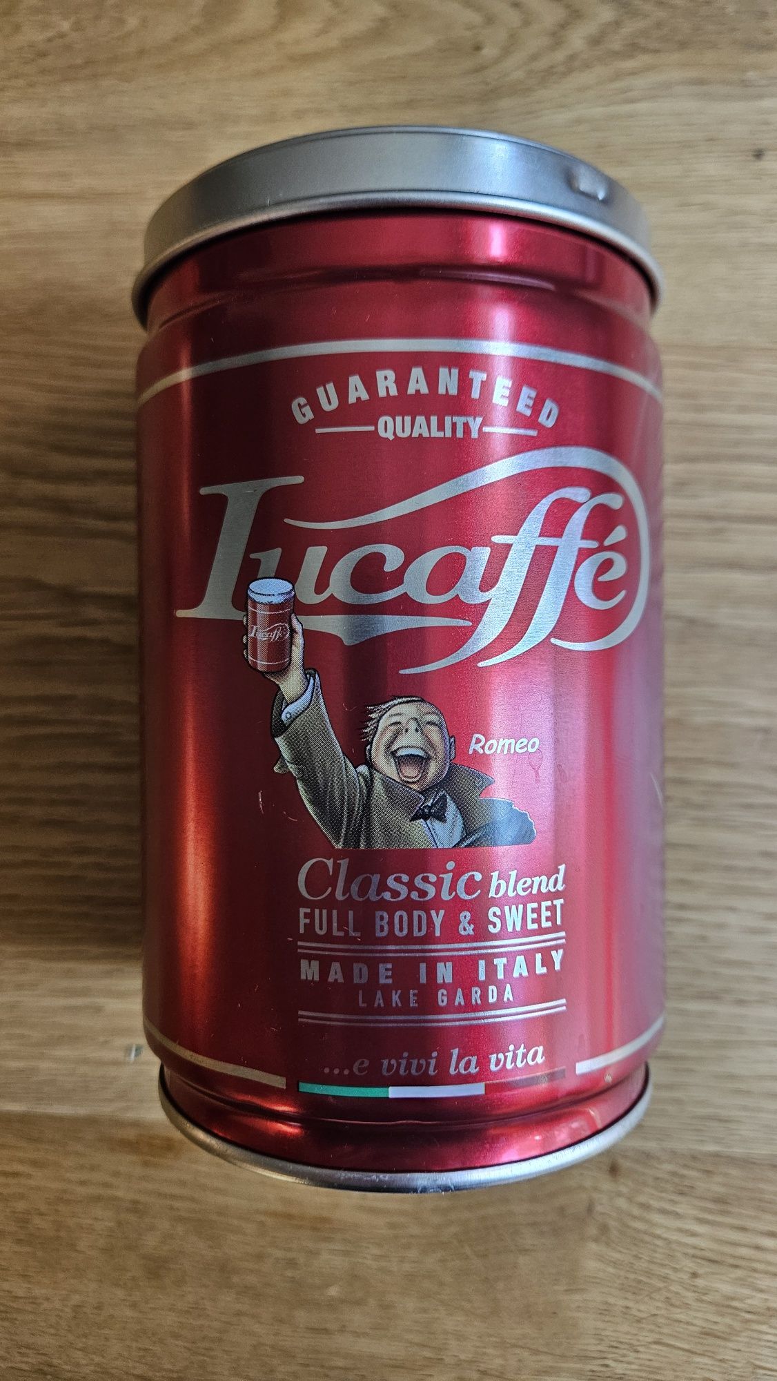 Puszka po kawie Lucaffe Classic 250g Oryginalna Włoska
28,49 zł
+11,99