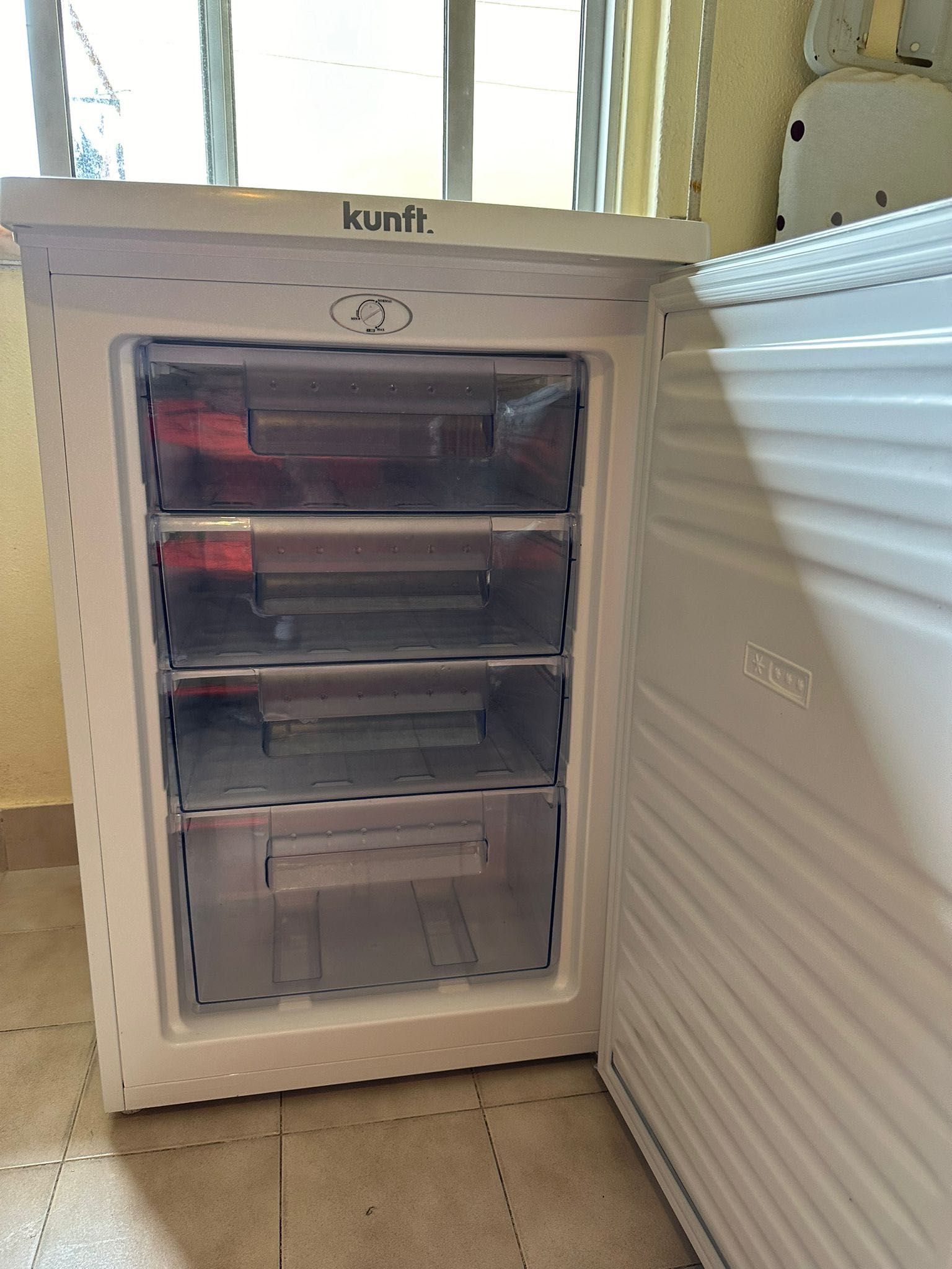 Kunft freezer small