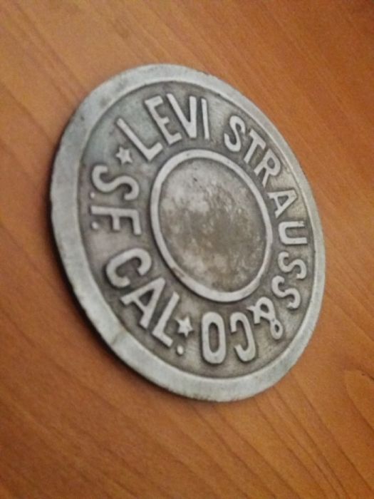 Medalha / Medalhão Levis