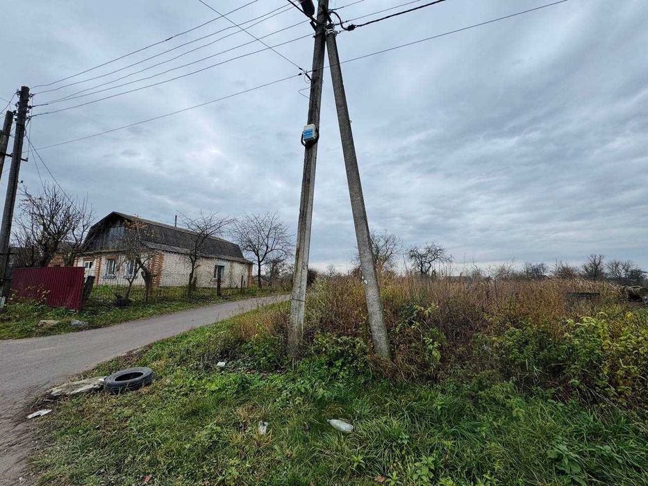 Продаж земельної ділянки у центрі с. Стадниця!