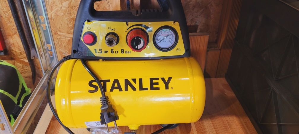 Kompresor Stanley