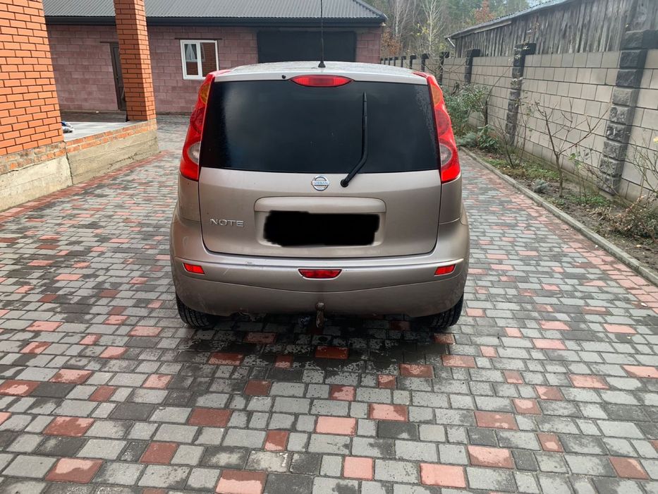 Пригнана з Голандії Nissan note