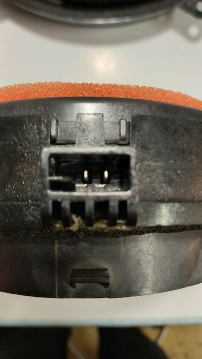 Динамики Toyota Prius Plus JBL 861600WV50