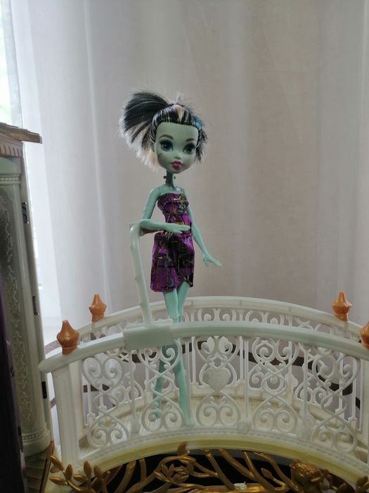 Ляльковий будинок, палац, замок-школа  After ever high, monster high