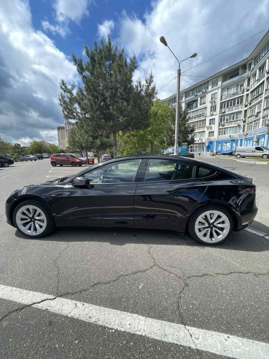 Аренда авто Tesla Mode 3 LONG RANGE