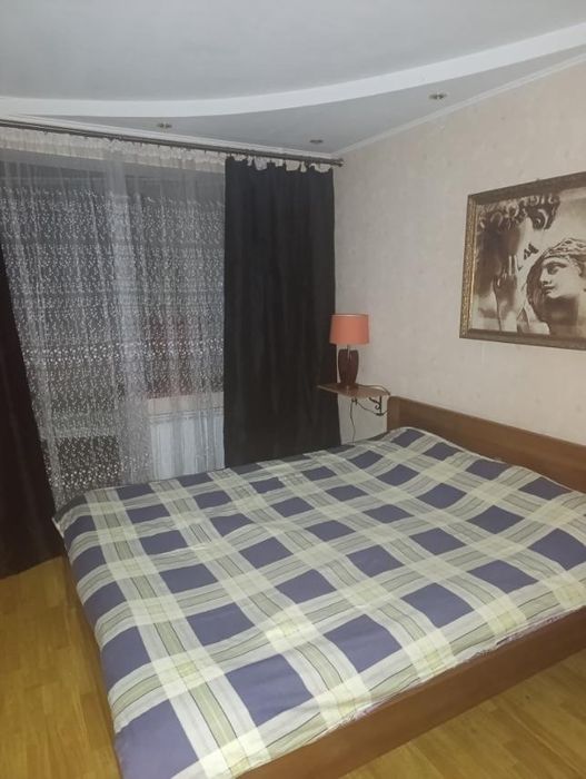 Сдам 3 комнатная квартира Таирова Королева Вильямса 4 этаж