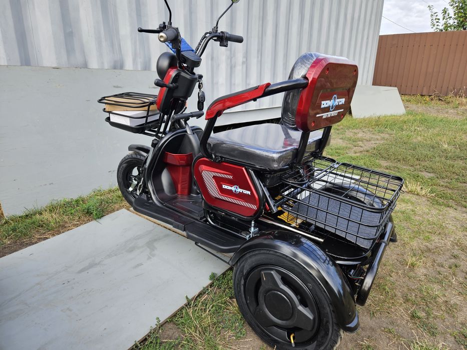 Dominator Самий ПОТУЖНИЙ трехколесный скутер колесо"10"электротрицикл