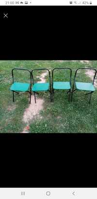 Sprzedam 4 składane  krzesełeczka, dla dzieci