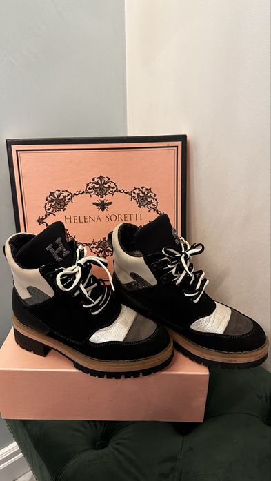 Ботінки Helena Soretti
