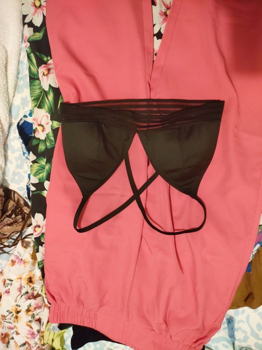 Lote de roupa de mulher no tamanho L