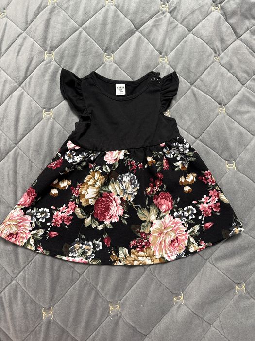 Одяг для дівчинки