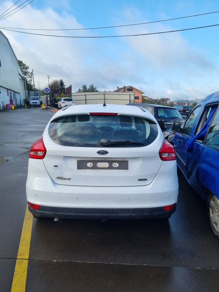 Ford Focus III 1.0 Ecoboost de 2015 para peças