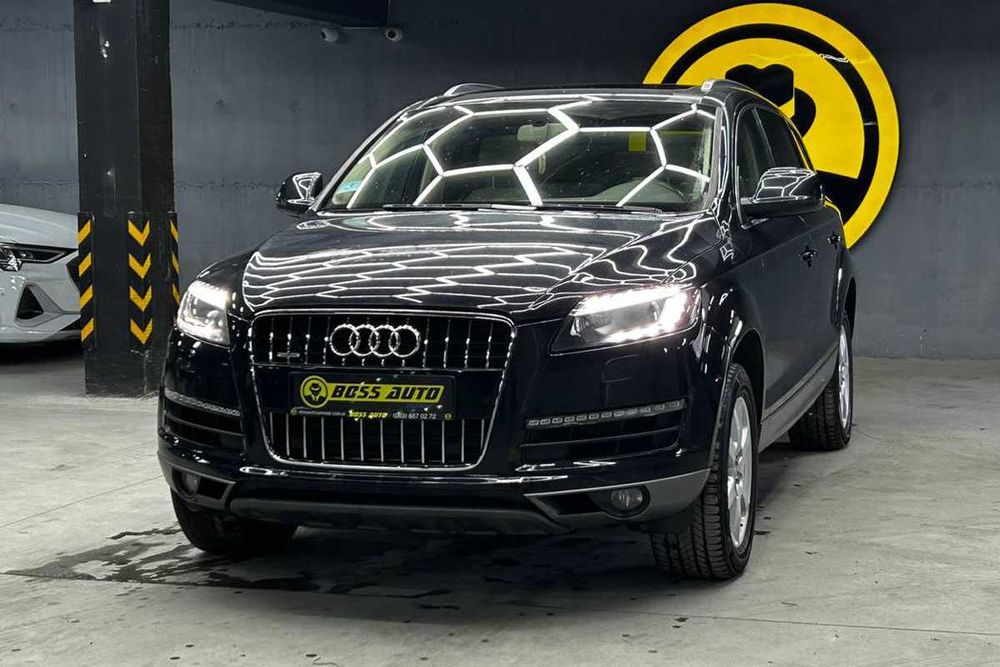 Audi Q7 2013 року