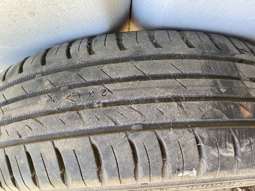 Продам шину 155/65 R14 Continental и Nokian