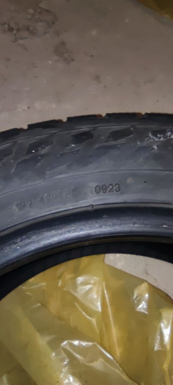 Opony zimowe Nokian snowproof 1