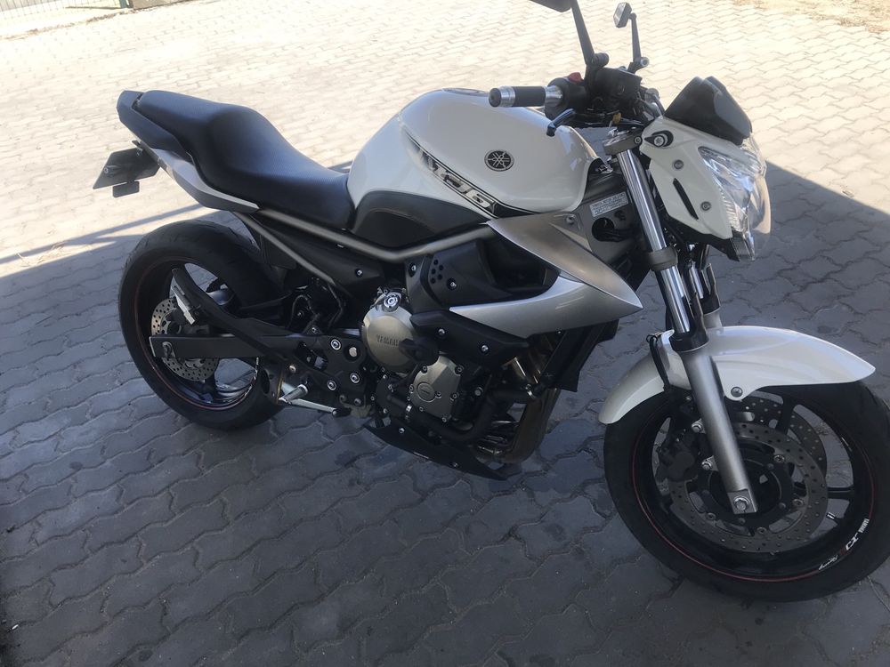 XJ6-600cc branco perola com extras