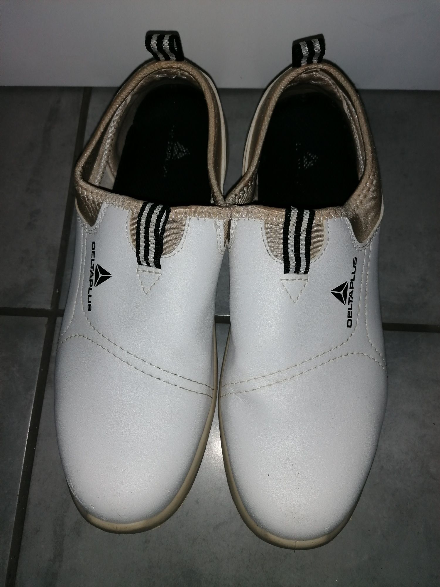 Sapatos biqueira aço cozinha nr 42