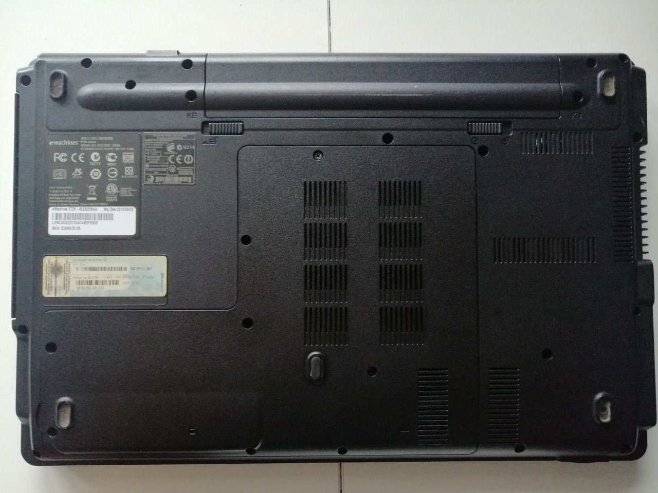 Notebook eMachines E728 całość lub części