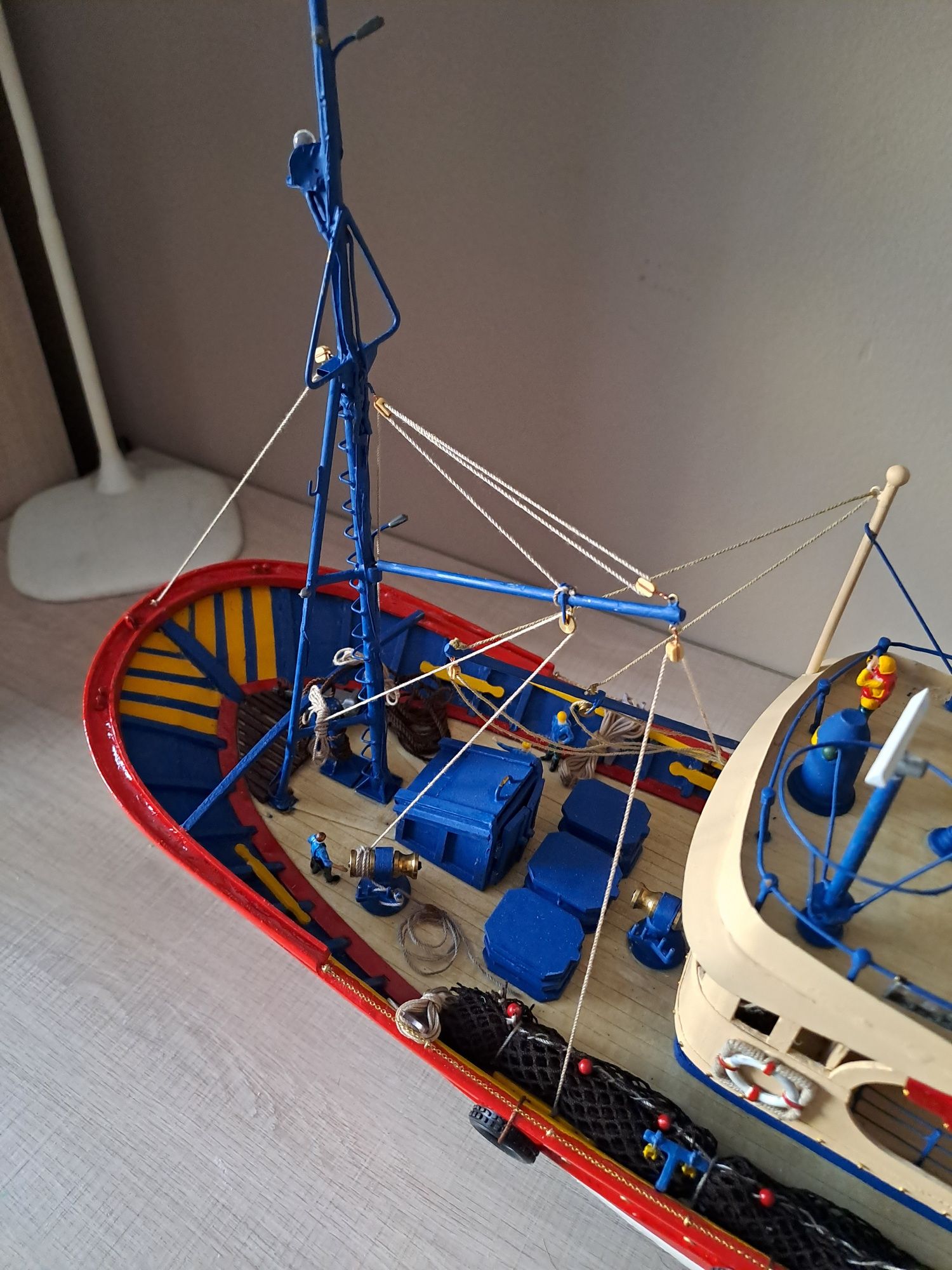 Model pływający kutra rybackiego rc