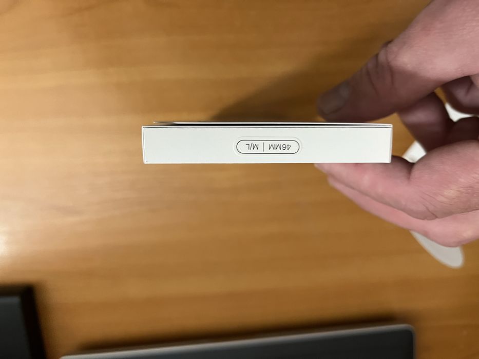 Продам оригінальний ремінець для apple watch запечатанный M/L