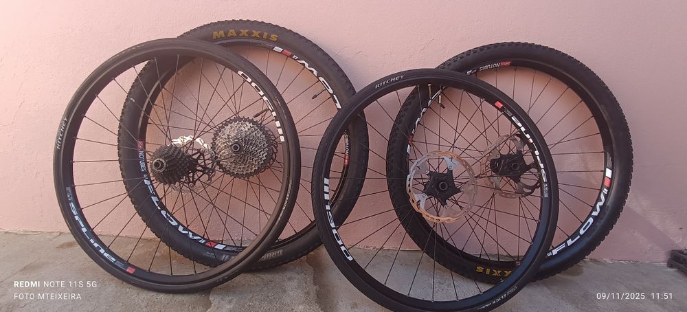 Rodas Notubes ZTR + DT Suiss 27.5 (2-BTT+2-Estrada)