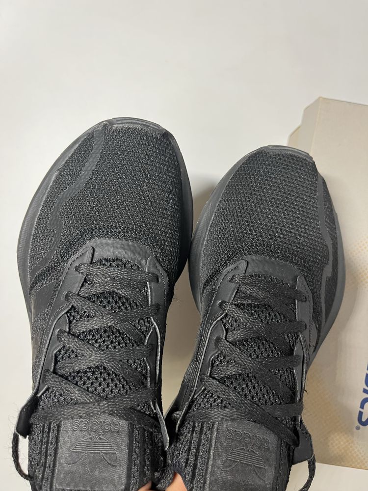 Кросівки Adidas Swift Run X