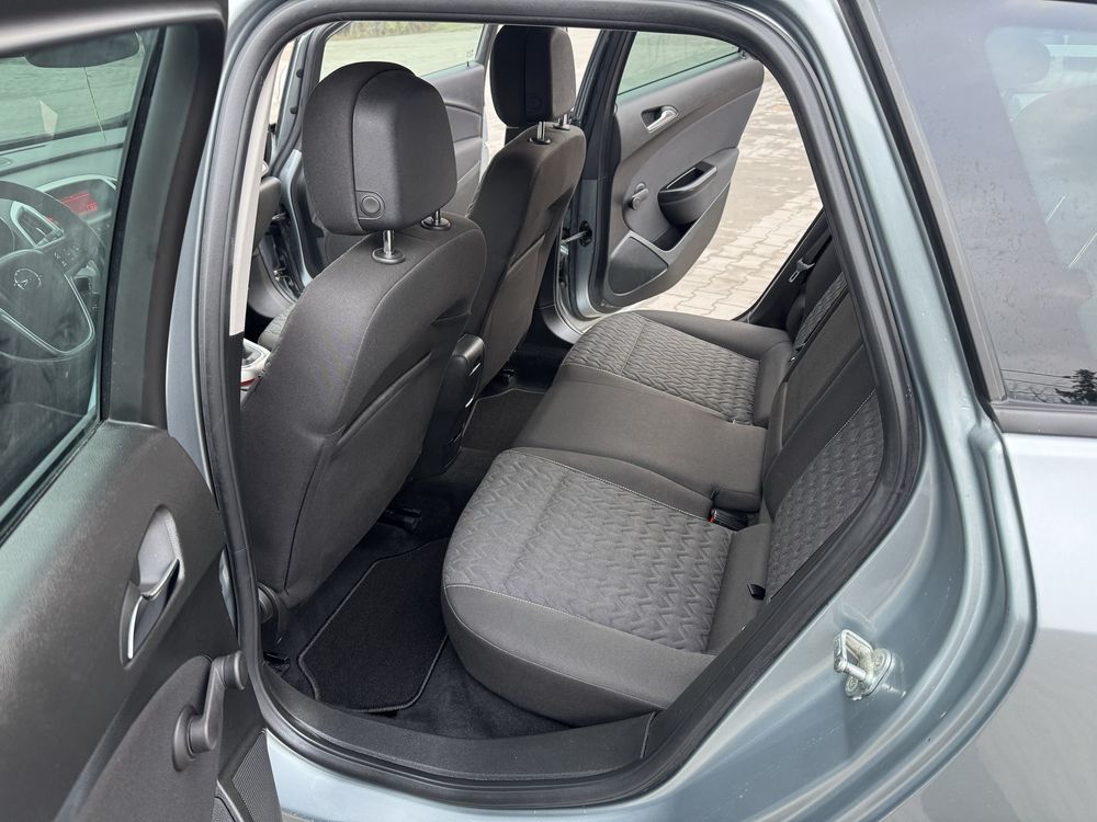 Opel Astra J Kombi  LIFT ! 1.4 Turbo Klima Alu PDC LED ! Serwis!
