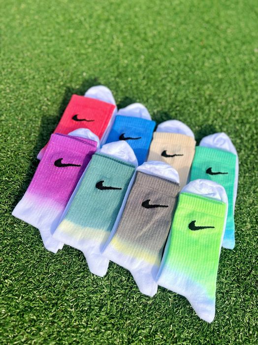 Високі кольорові бавовняні шкарпетки Nike
