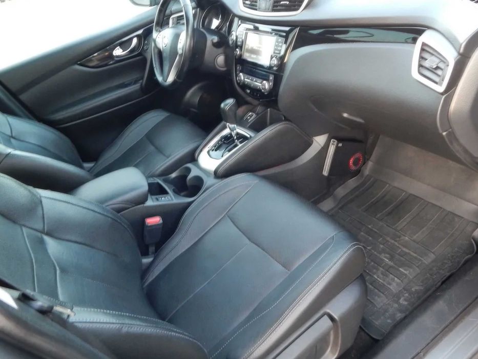 Nissan Qashqai      2015