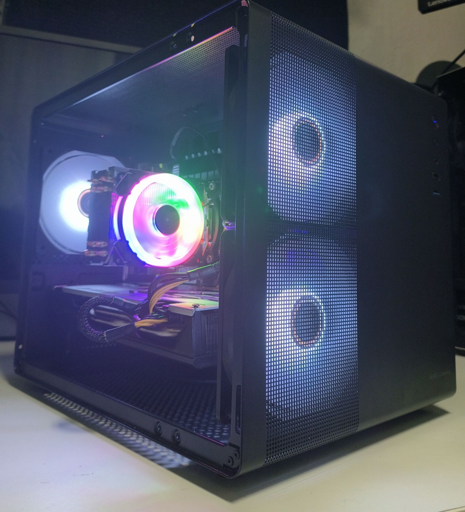 PC Gamer Core i7 5960(E3 2667 v3)3,4ghz +RX 580 8gb+16gb+620gb HD/SSD