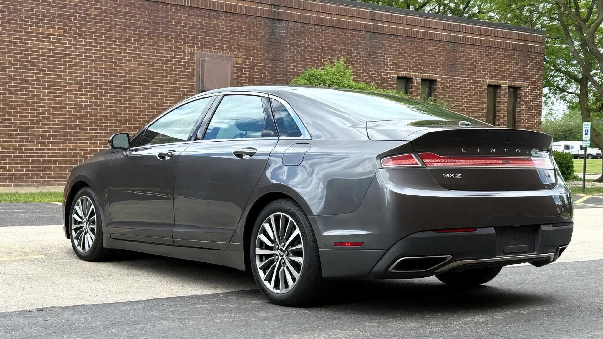 2018 Lincoln MKZ Select