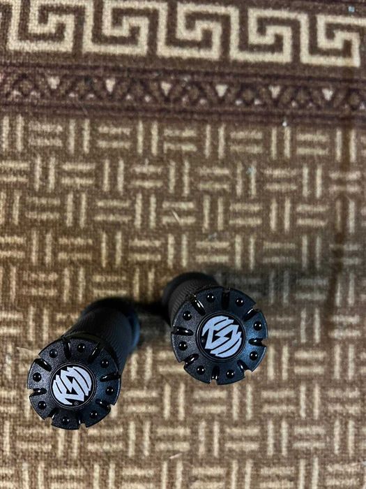 Harley Davidson softail alforges originais + Punhos Roland Sands