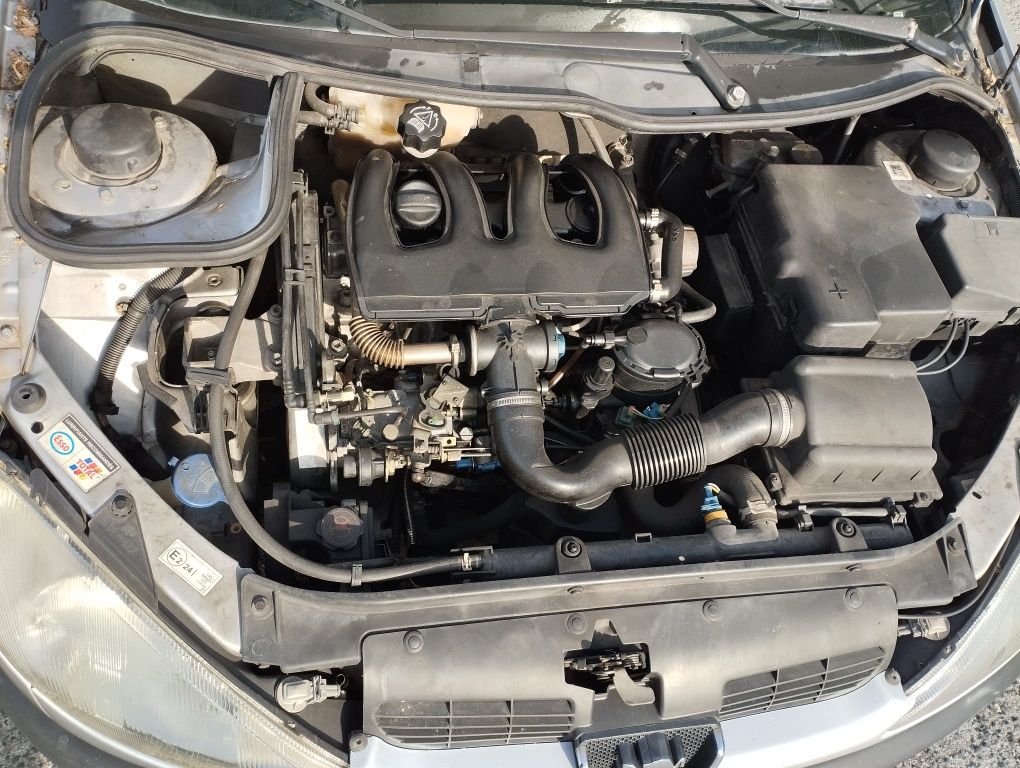 Peugeot 206 COMERCIAL com motor 1.9 Diesel.