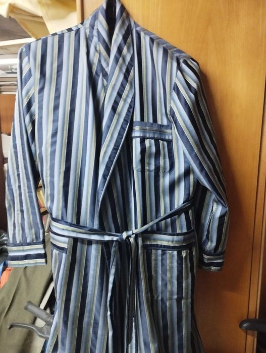 Robe de homem mistura com seda ou cetim