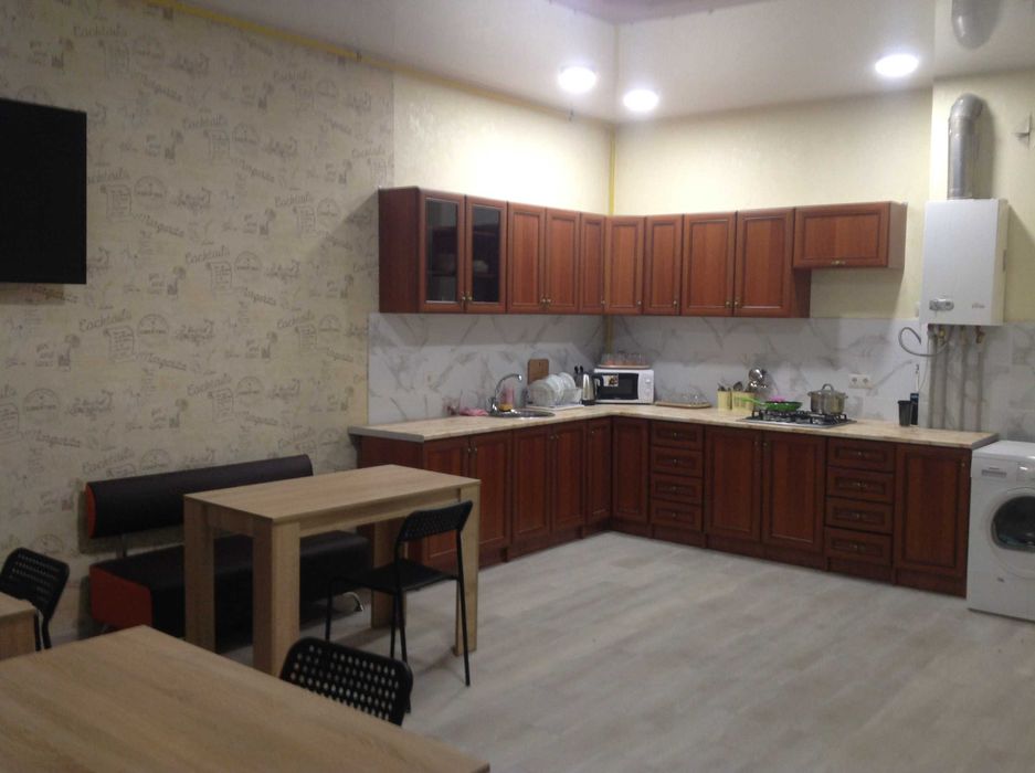 Хостел,  трёхместные , четырехместные комнаты Вишневое