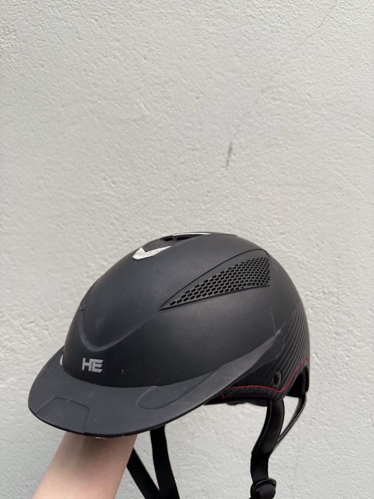 Kask jezdziecki z kryształakmi