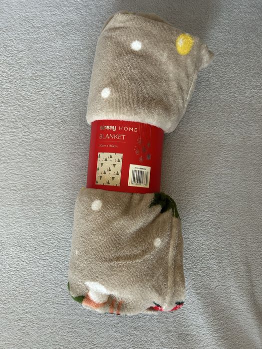 Nowy nieuzywany koc kocyk zima swieta choinka