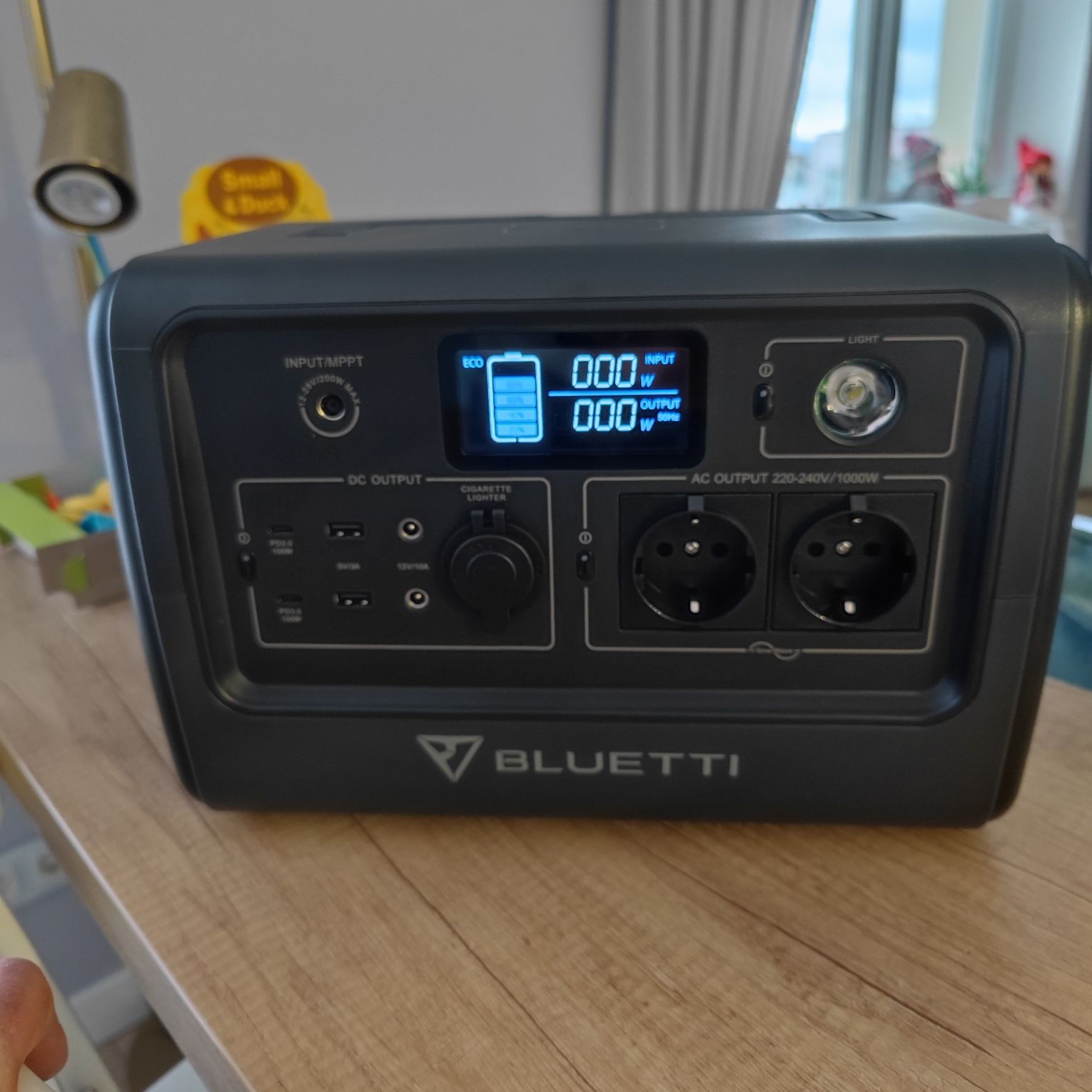 BLUETTI EB70 1000W/716Wh Портативна зарядна станція BLUETTI EB70