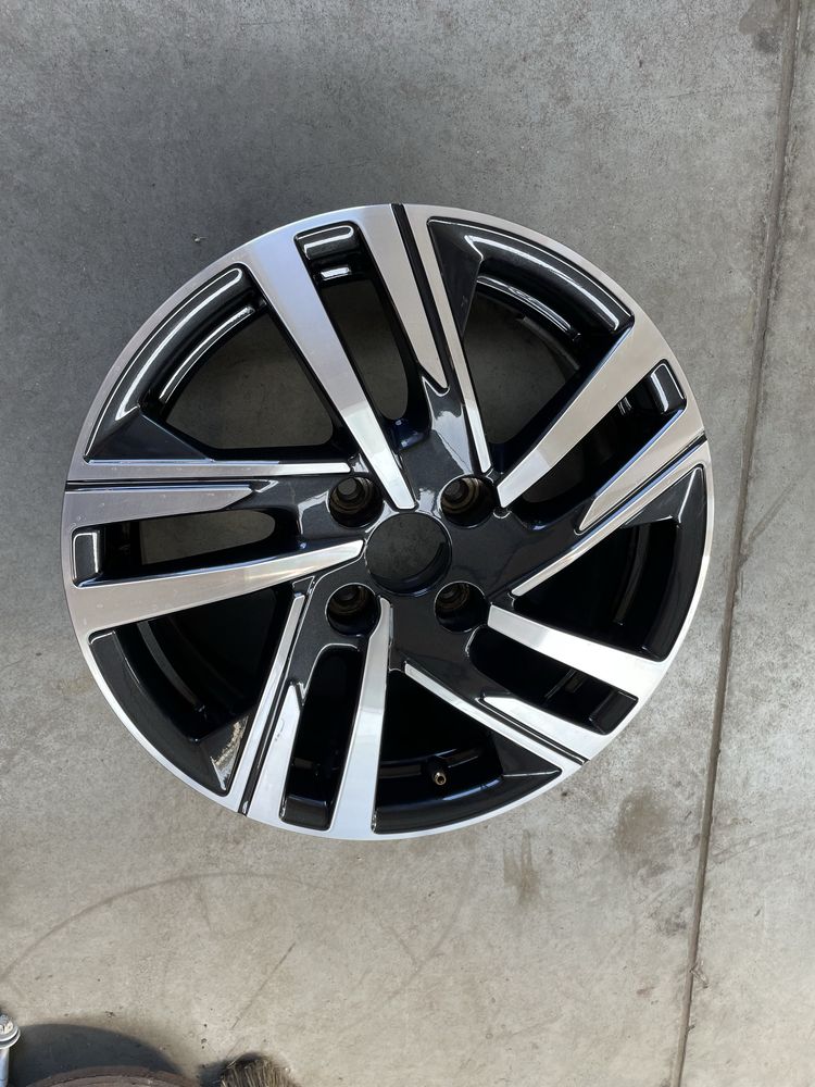 Felga kolo peugeot 208 II 16 cali 4x108 et38 6,5j super stan