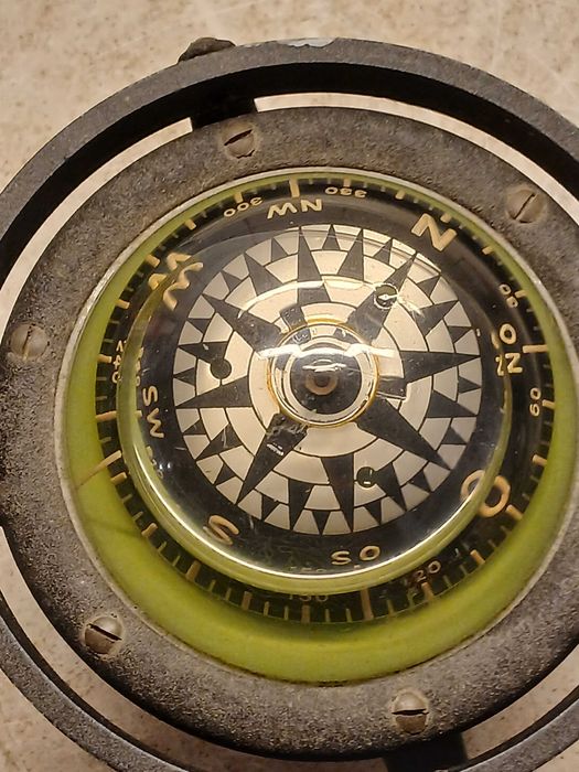 Busola okrętowa lata 40-te  pl. optiker jtaude