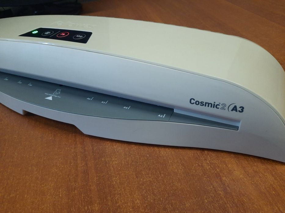 Ламінатор Fellowes А3 формату (+A4, A5 і менші формати)