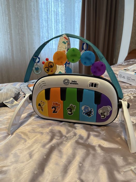 Розвиваючий килимок Babу Einstein Discovery