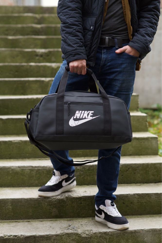 Сумка чоловіча Nike