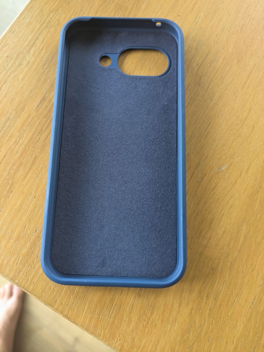 Etui granatowe Pixel 9a z pianka