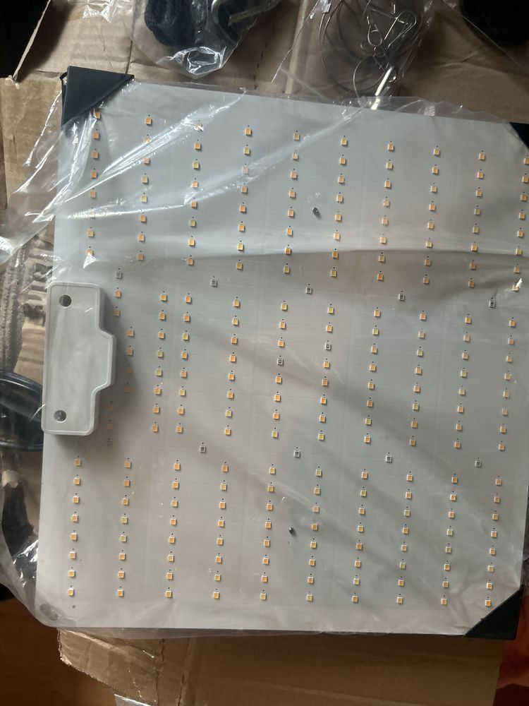 Lampa led do uprawy roślin