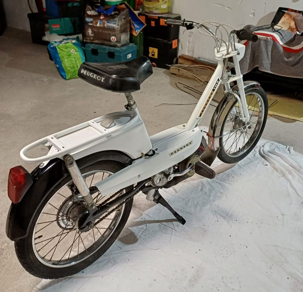 Mobilete Peugeot 102