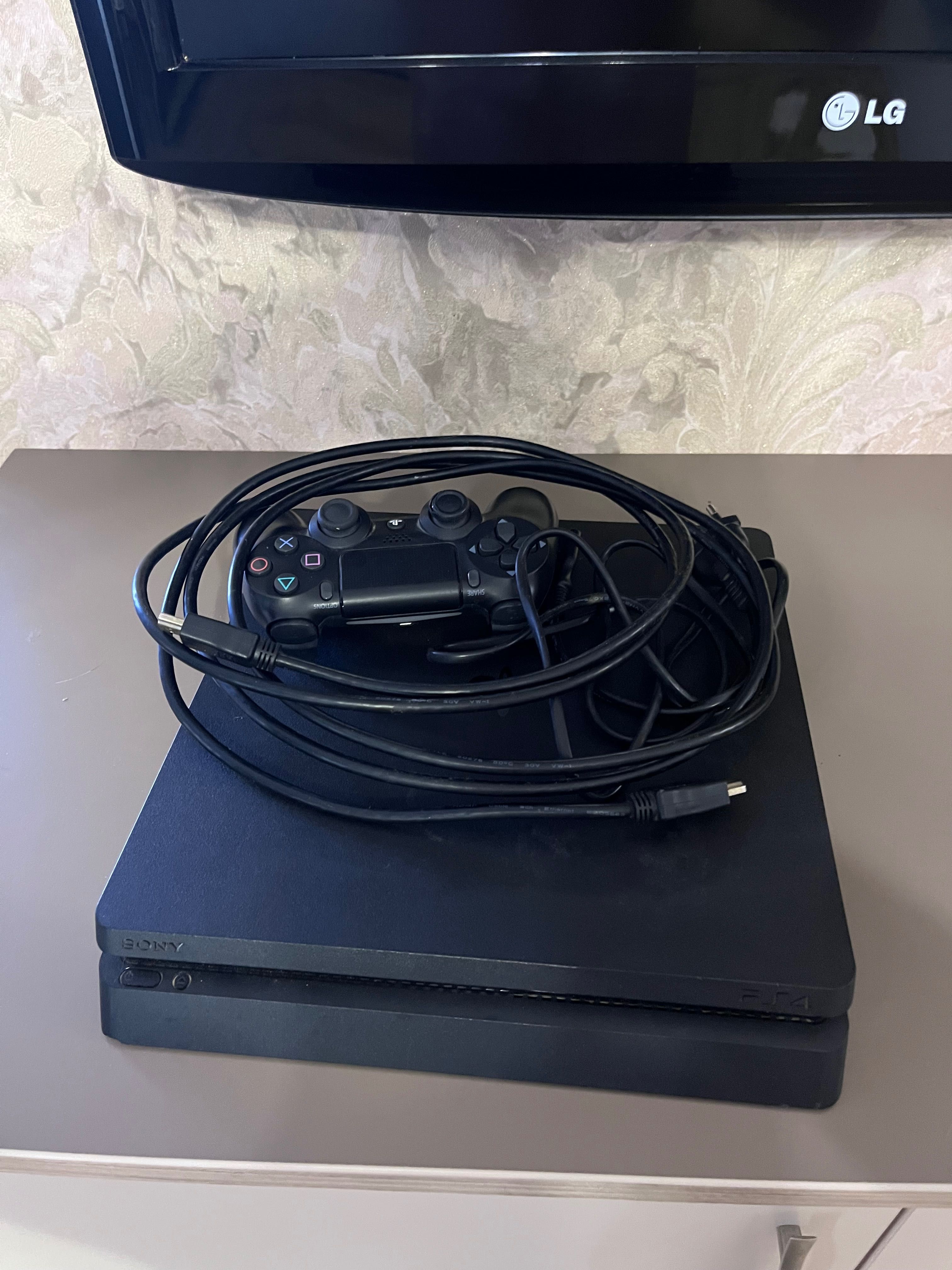 Sony PlayStation 4