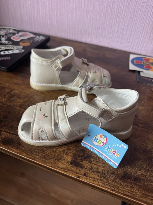 босоніжки BBT 28 розмір